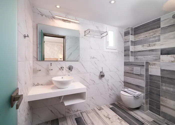 Lägenhetshotell Star Bay Luxury 3*